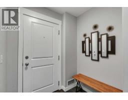 1410, 11 Mahogany Row SE - photo 3