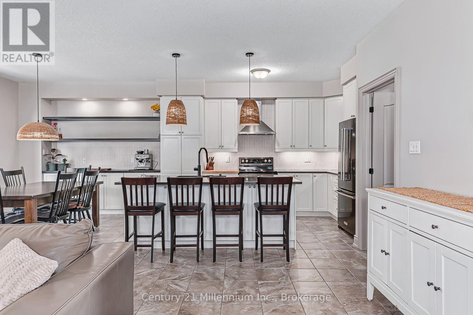 13 GILPIN CRESCENT - 10