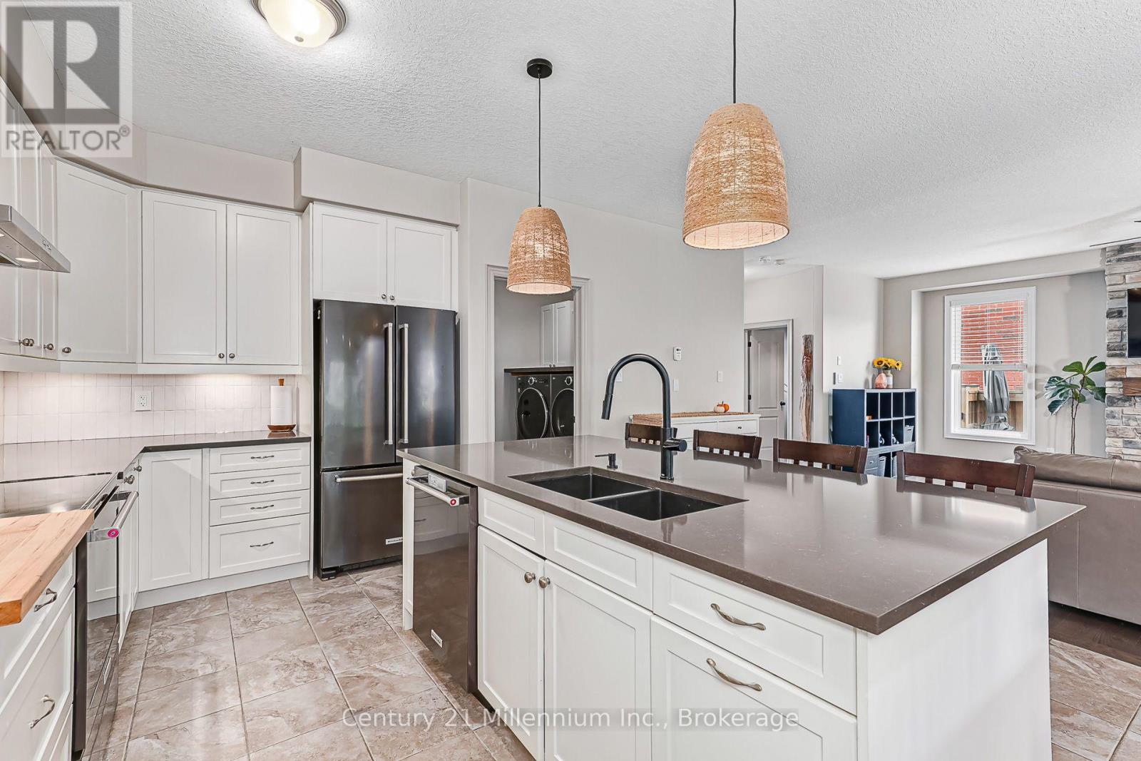 13 GILPIN CRESCENT - 11
