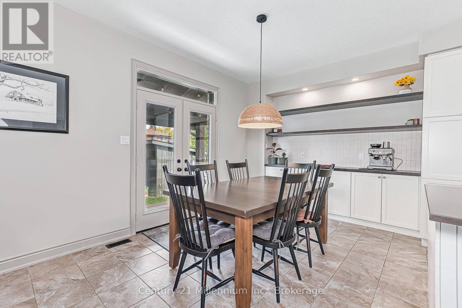 13 GILPIN CRESCENT - 12