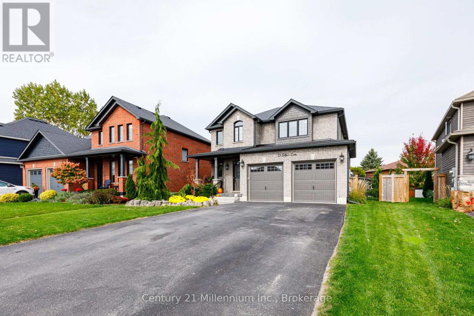 13 Gilpin Crescent — photo 3