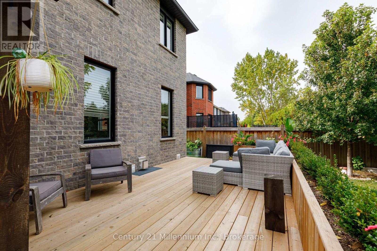 13 GILPIN CRESCENT - 40