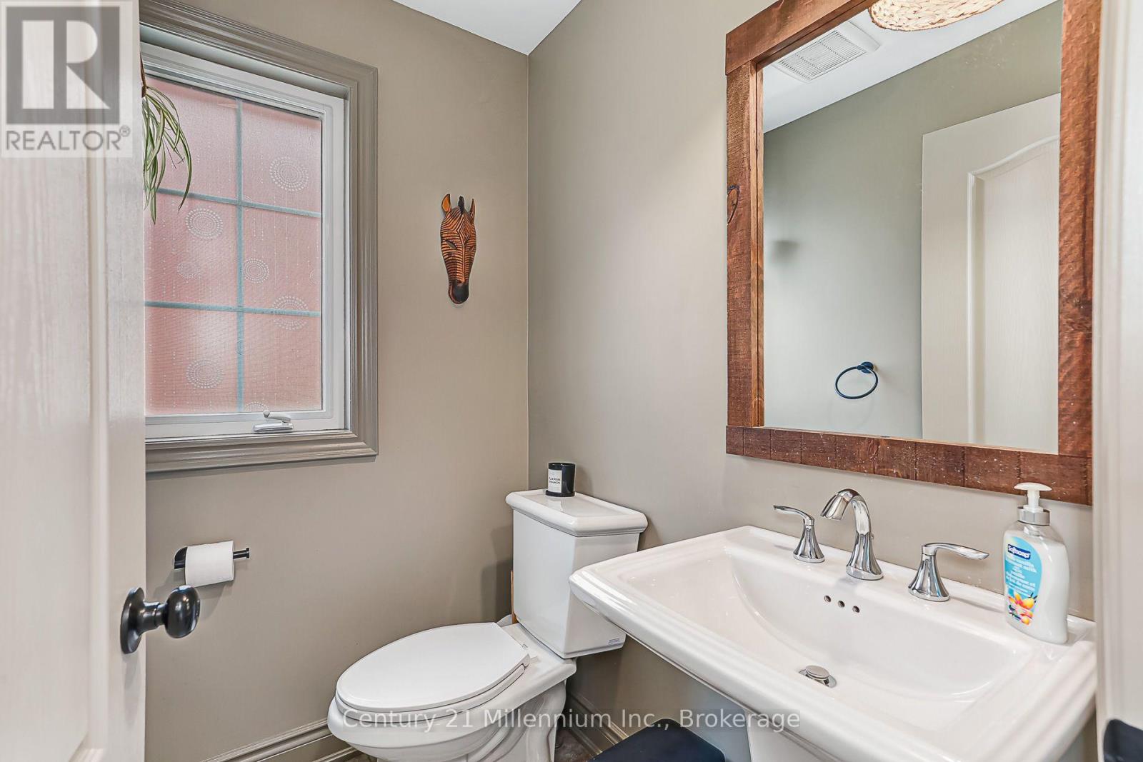 13 GILPIN CRESCENT - 6