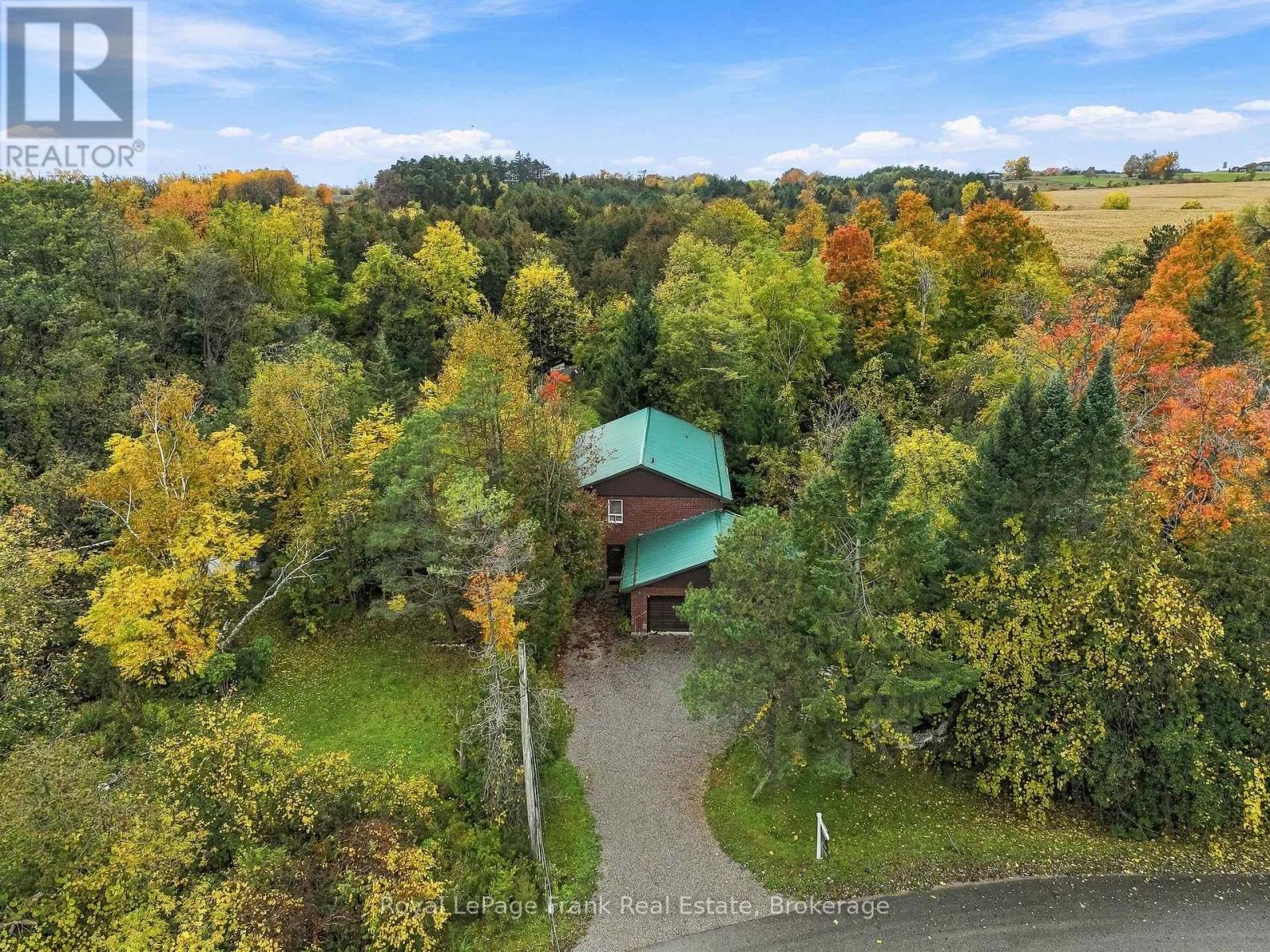 120 Aldred Drive — photo 2