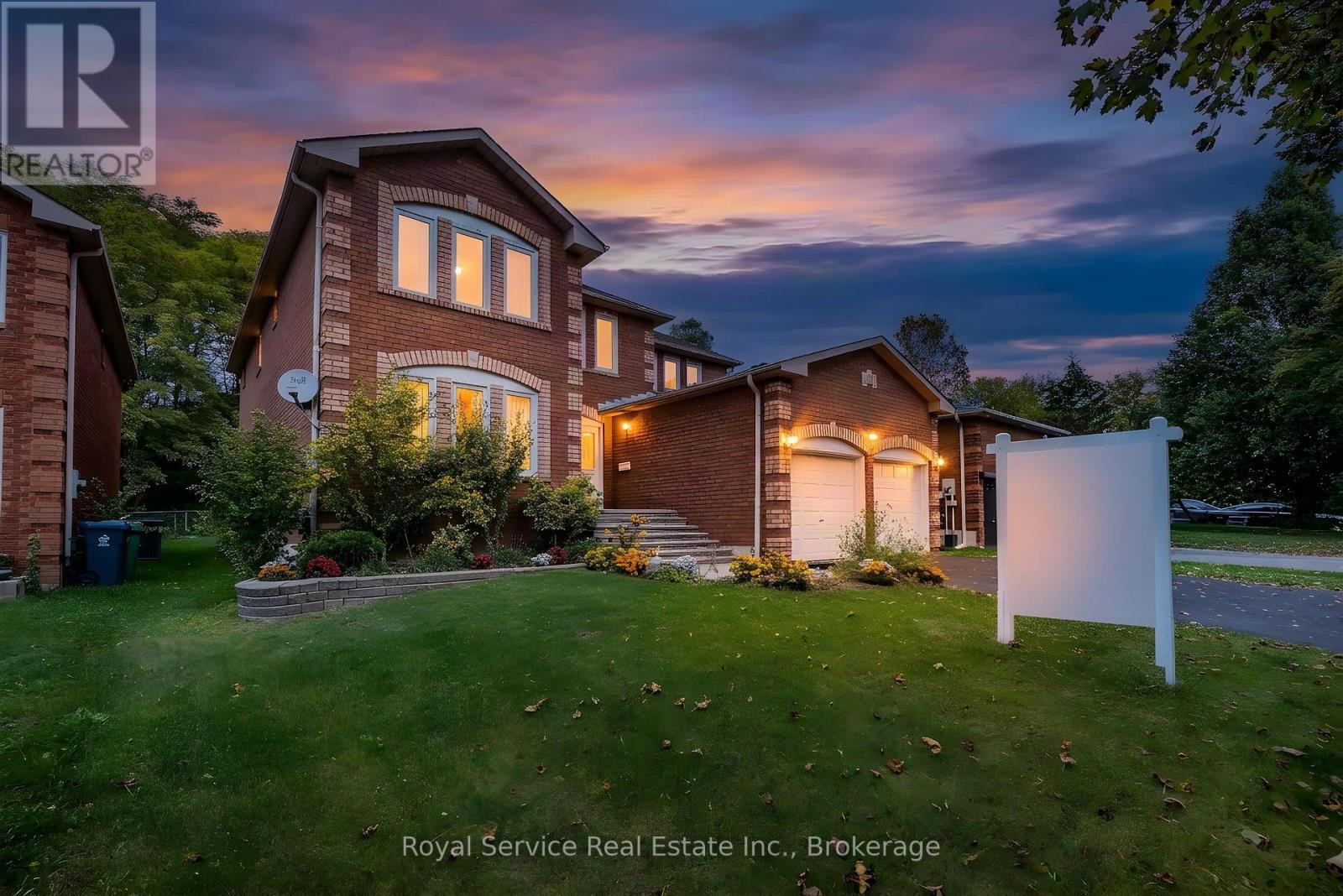 516 Palmtree Crescent, Oshawa, ON
