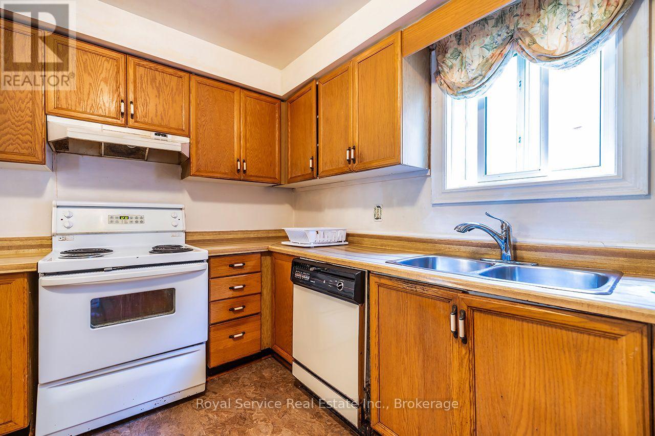 516 PALMTREE CRESCENT - 14