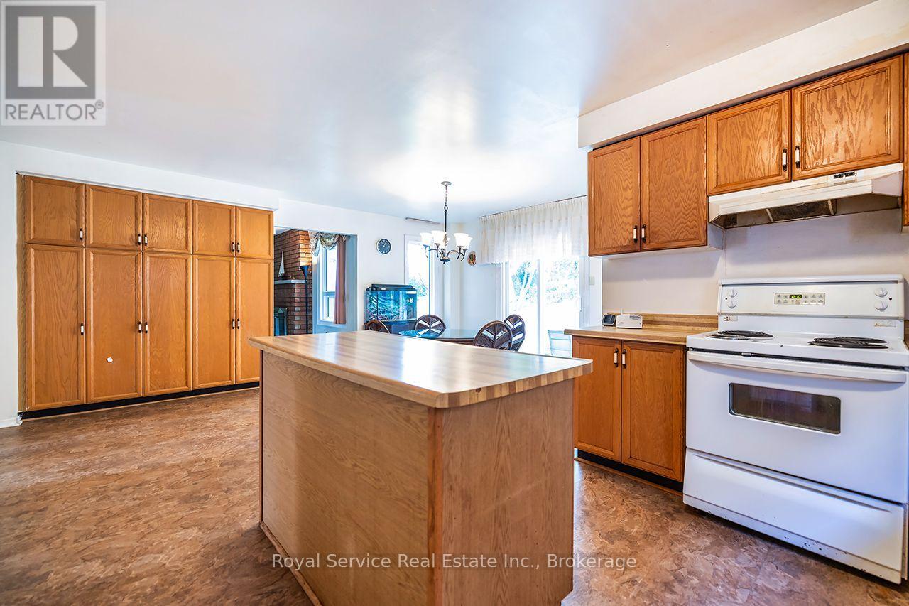 516 PALMTREE CRESCENT - 15