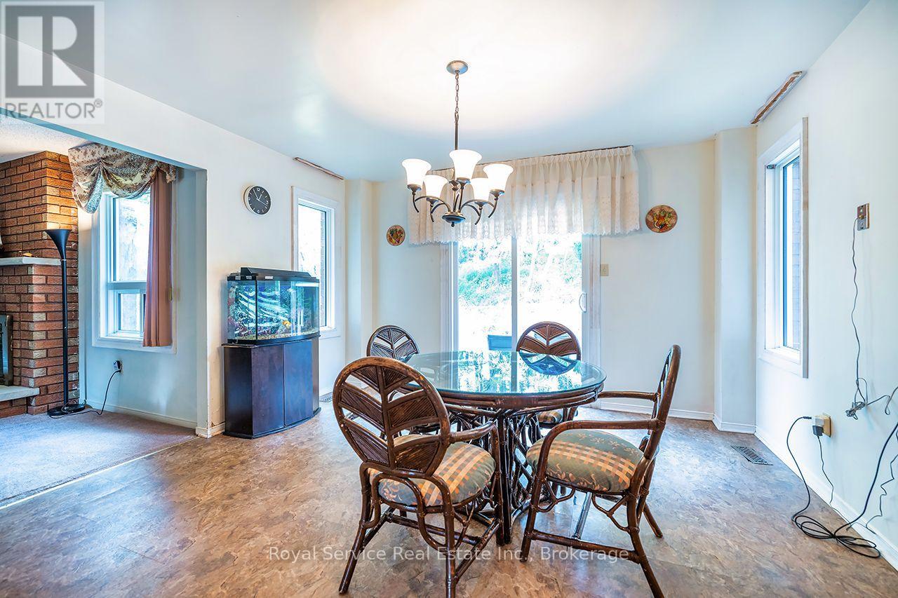 516 Palmtree Crescent — photo 16
