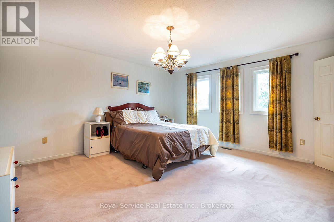 516 PALMTREE CRESCENT - 33