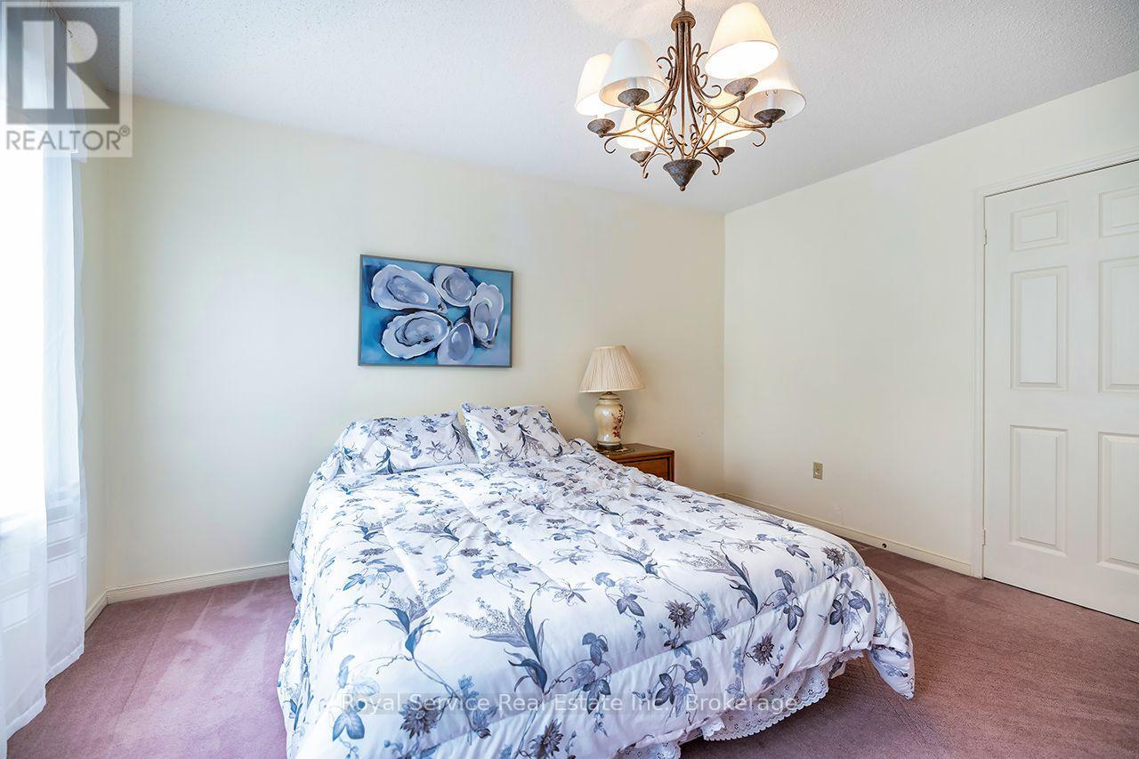516 PALMTREE CRESCENT - 37