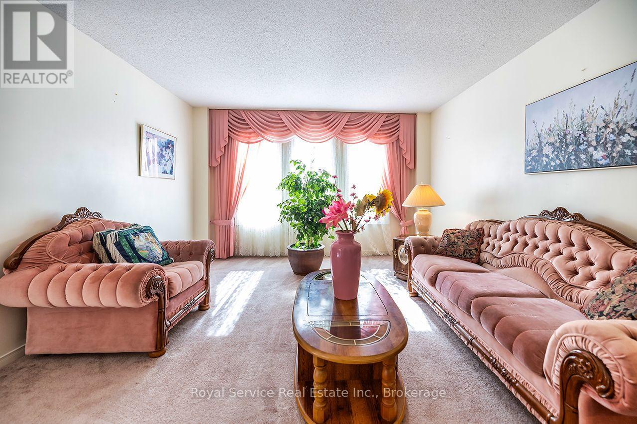 516 PALMTREE CRESCENT - 6