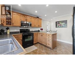 4pc Bathroom - 497 Townsend Avenue, Burlington, ON L7T2B2 Photo 7