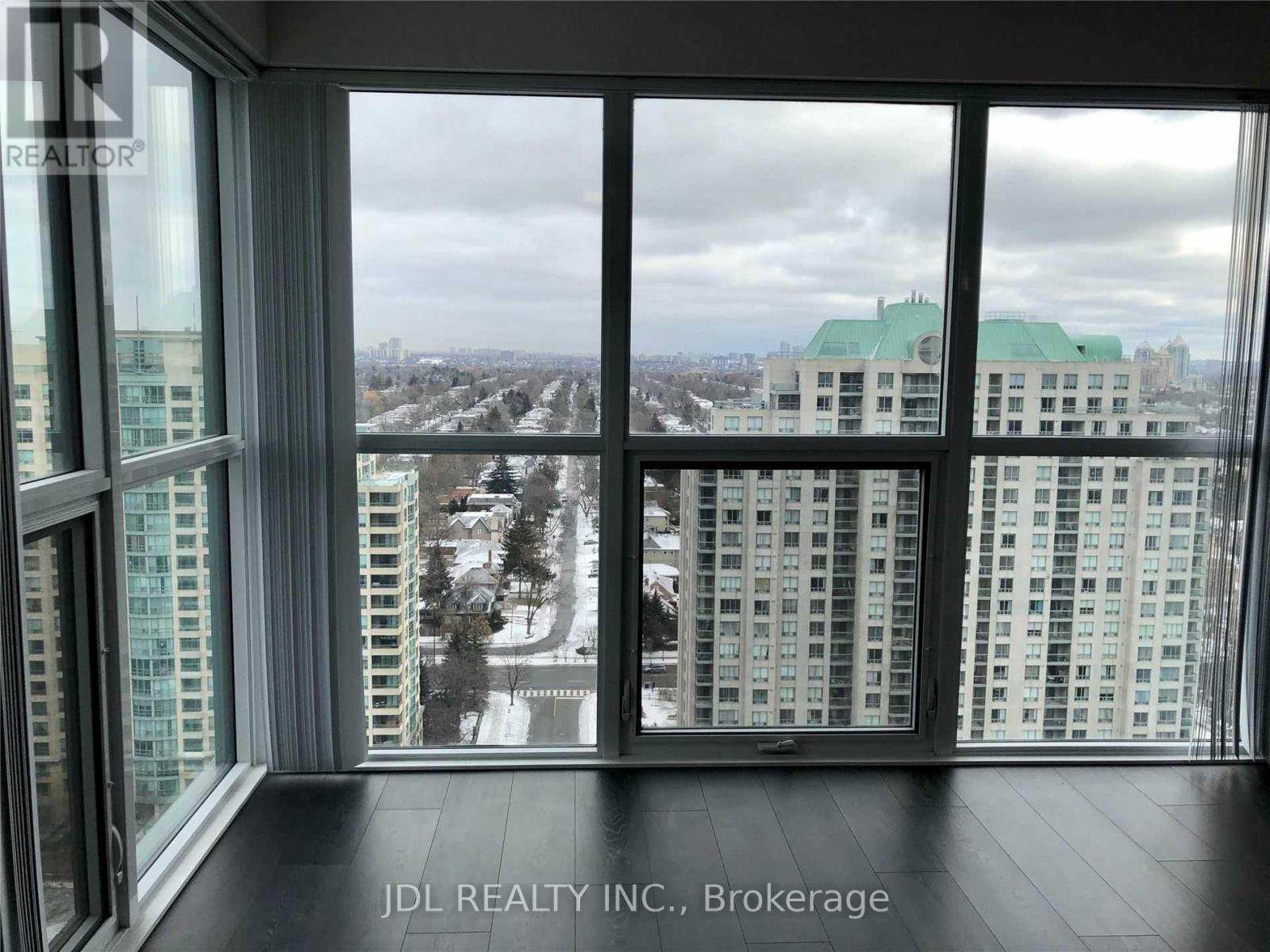 5168 Yonge Street — photo 4