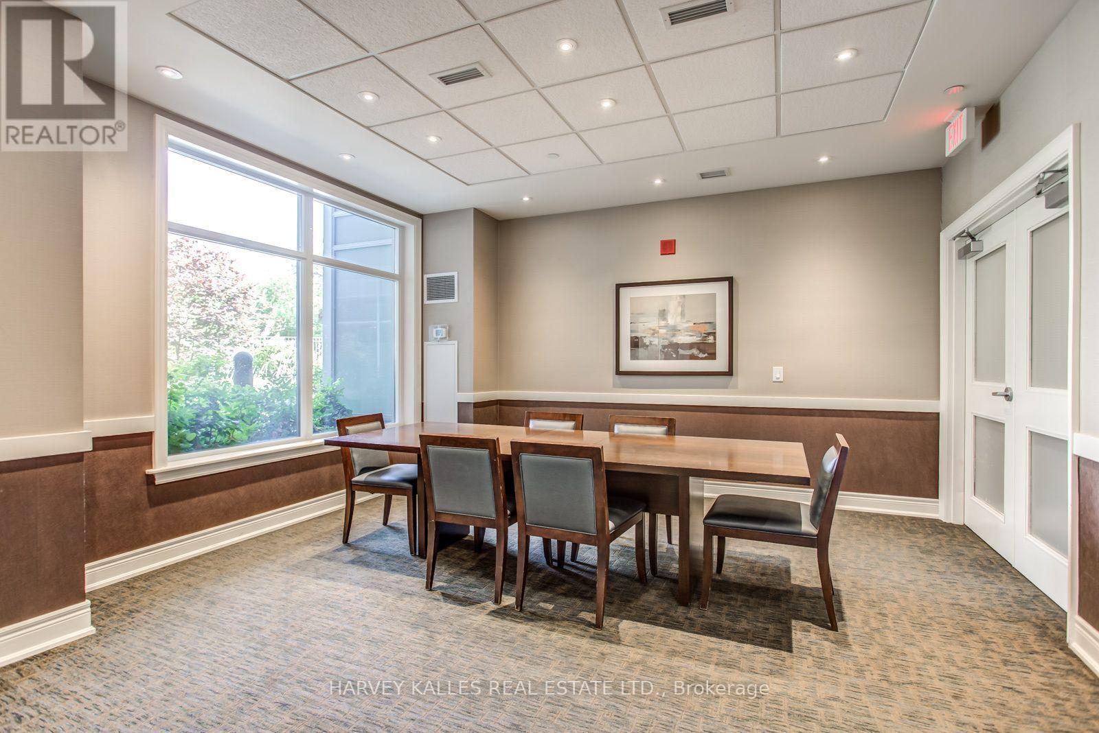 701 Sheppard Avenue — photo 34