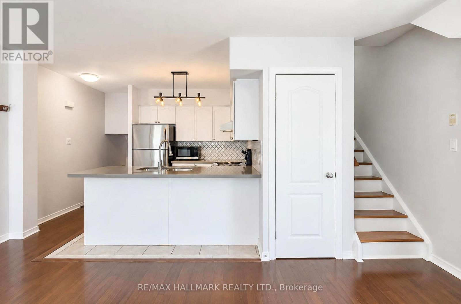12 Sudbury Street — photo 11