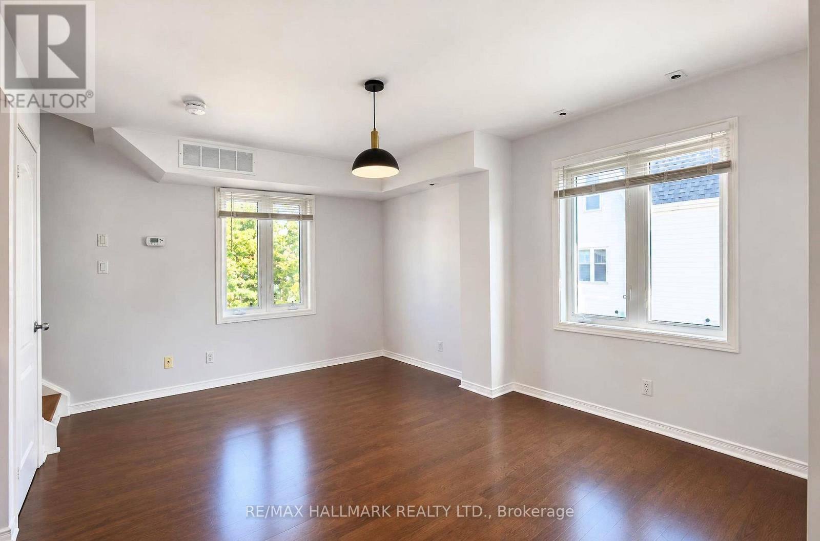 12 Sudbury Street — photo 17