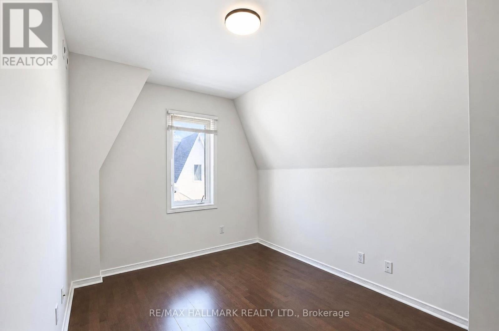 12 Sudbury Street — photo 22