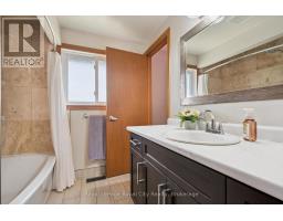 24 Greenwich Drive, Guelph, ON N1H8B8 Photo 19
