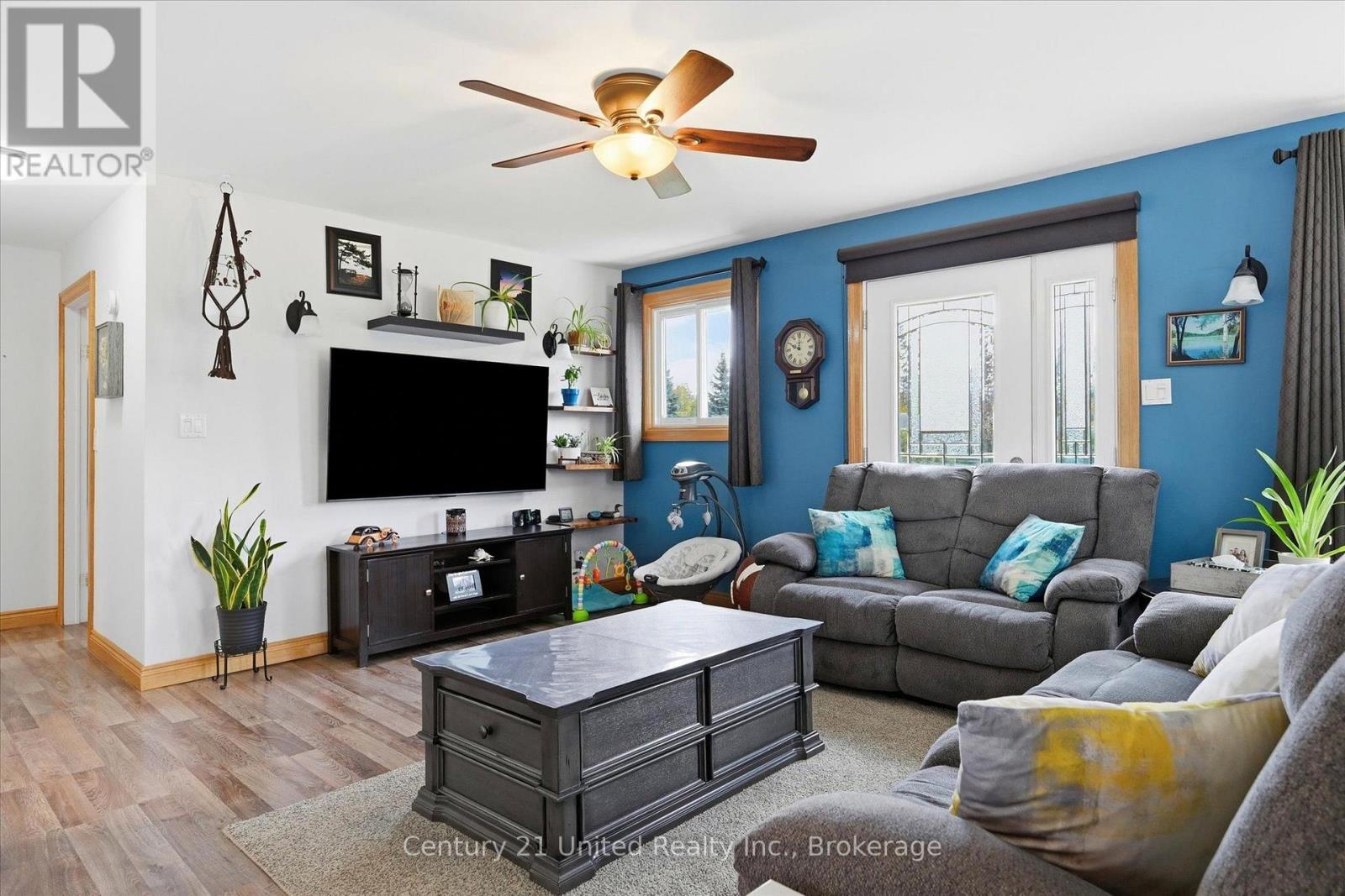 5 Emily Court — photo 14