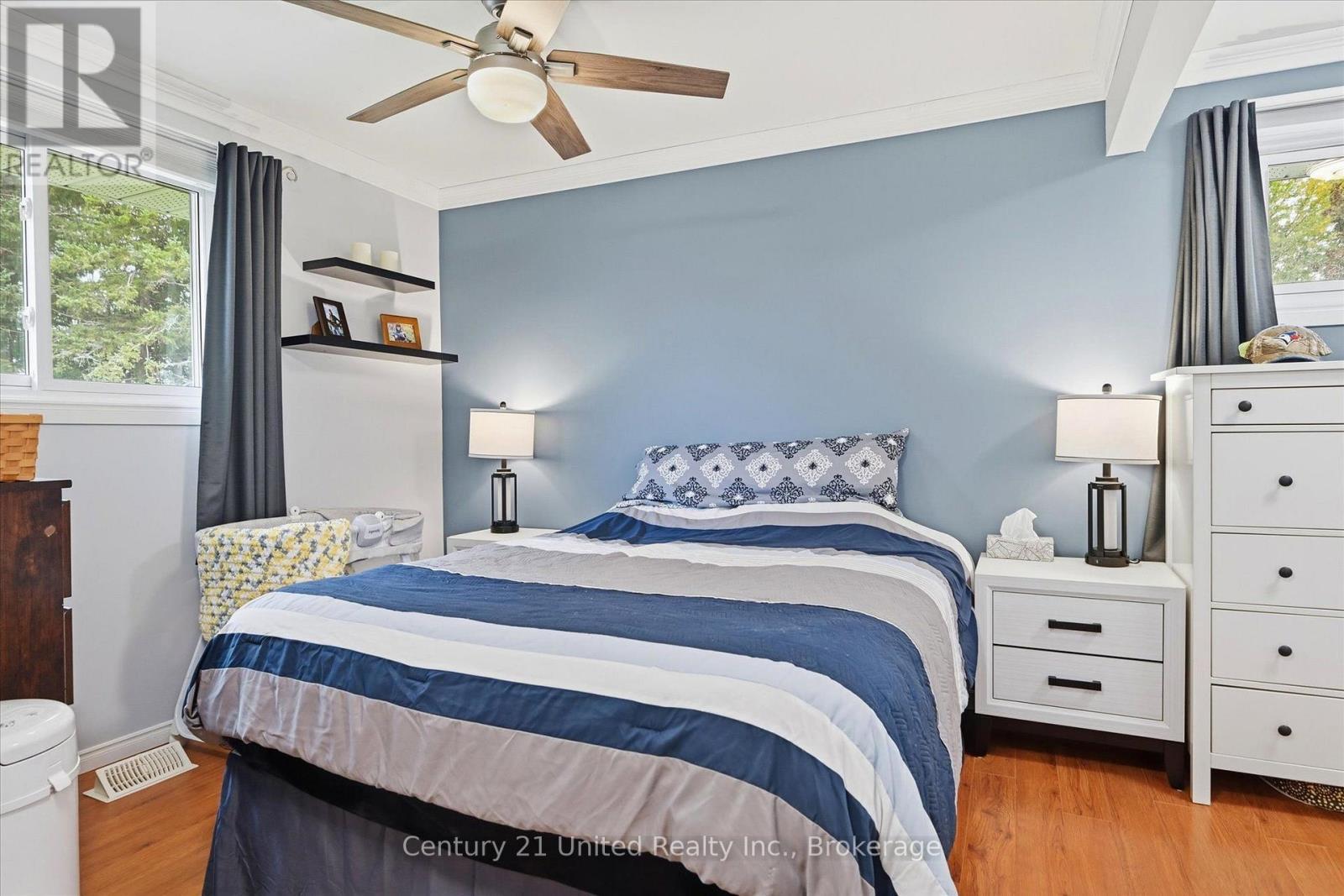 5 Emily Court — photo 18