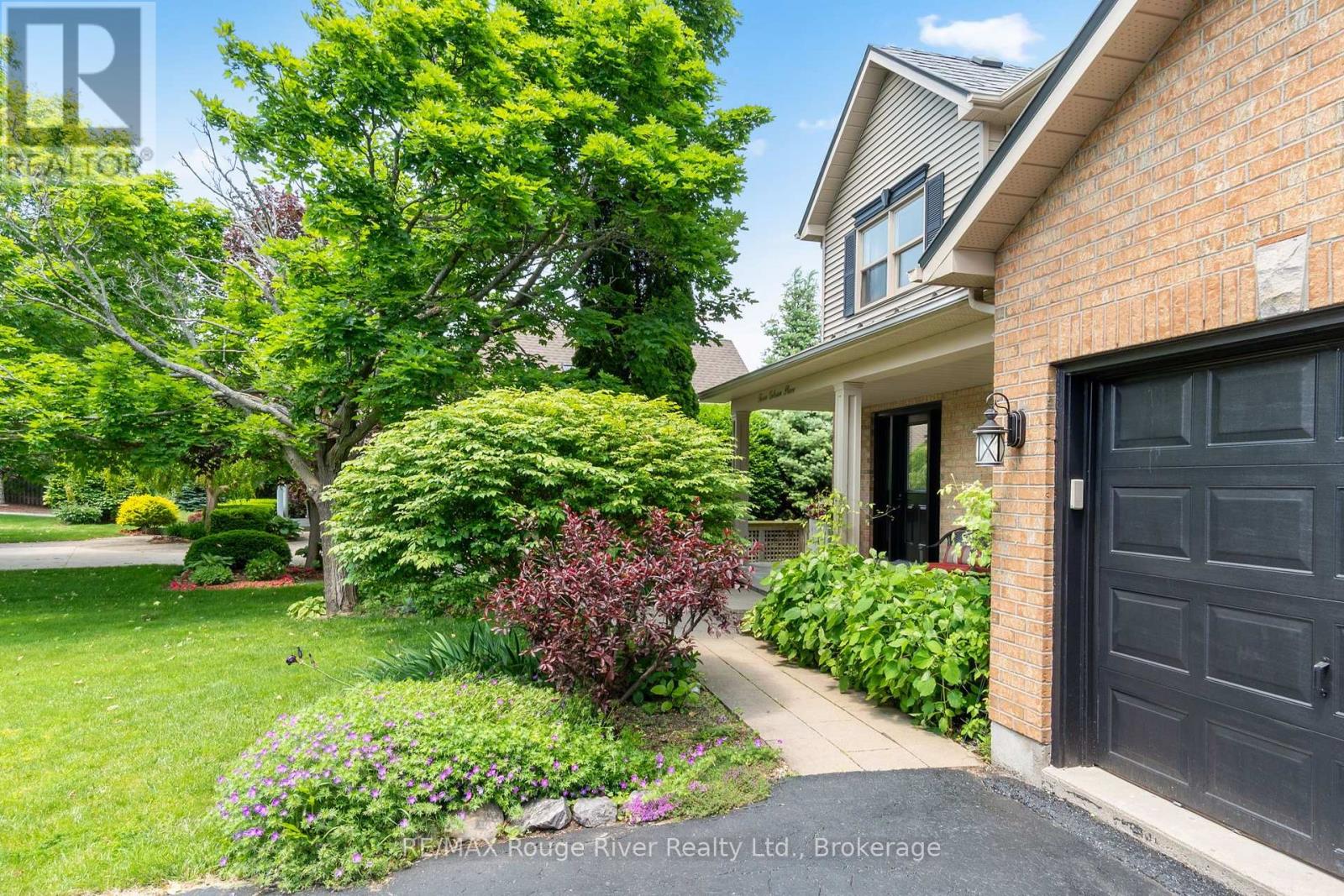 3 Gibson Place — photo 2