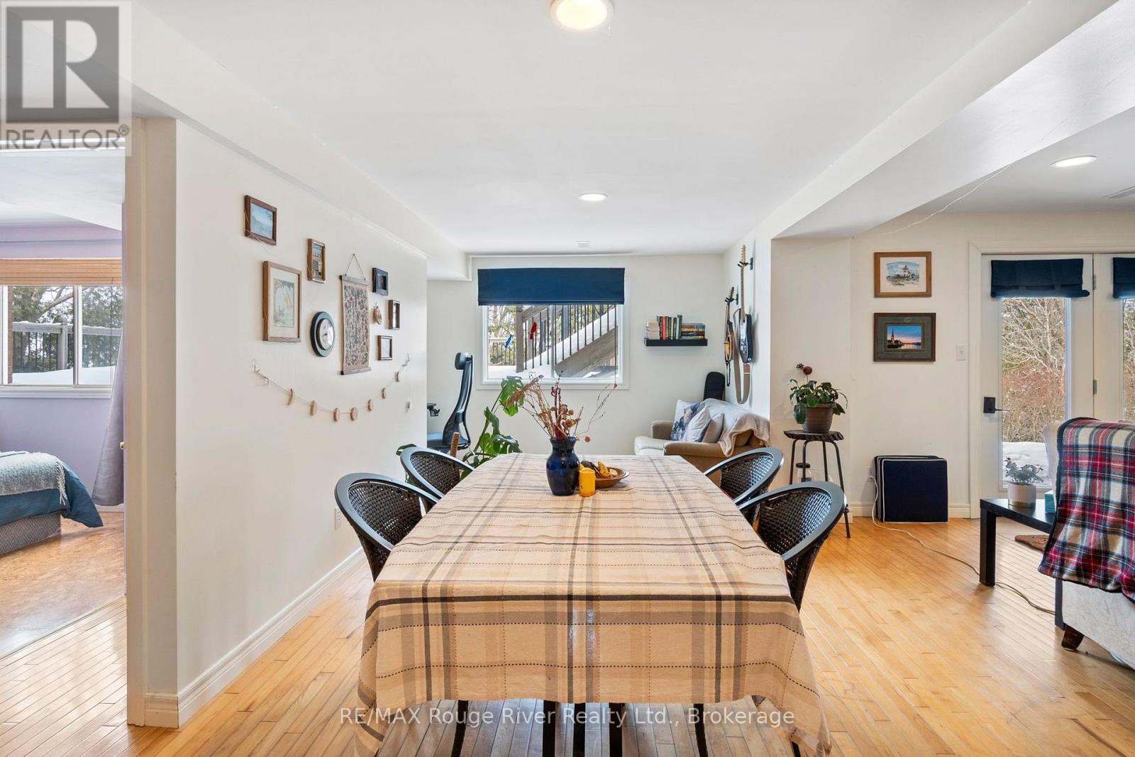 3 Gibson Place — photo 44