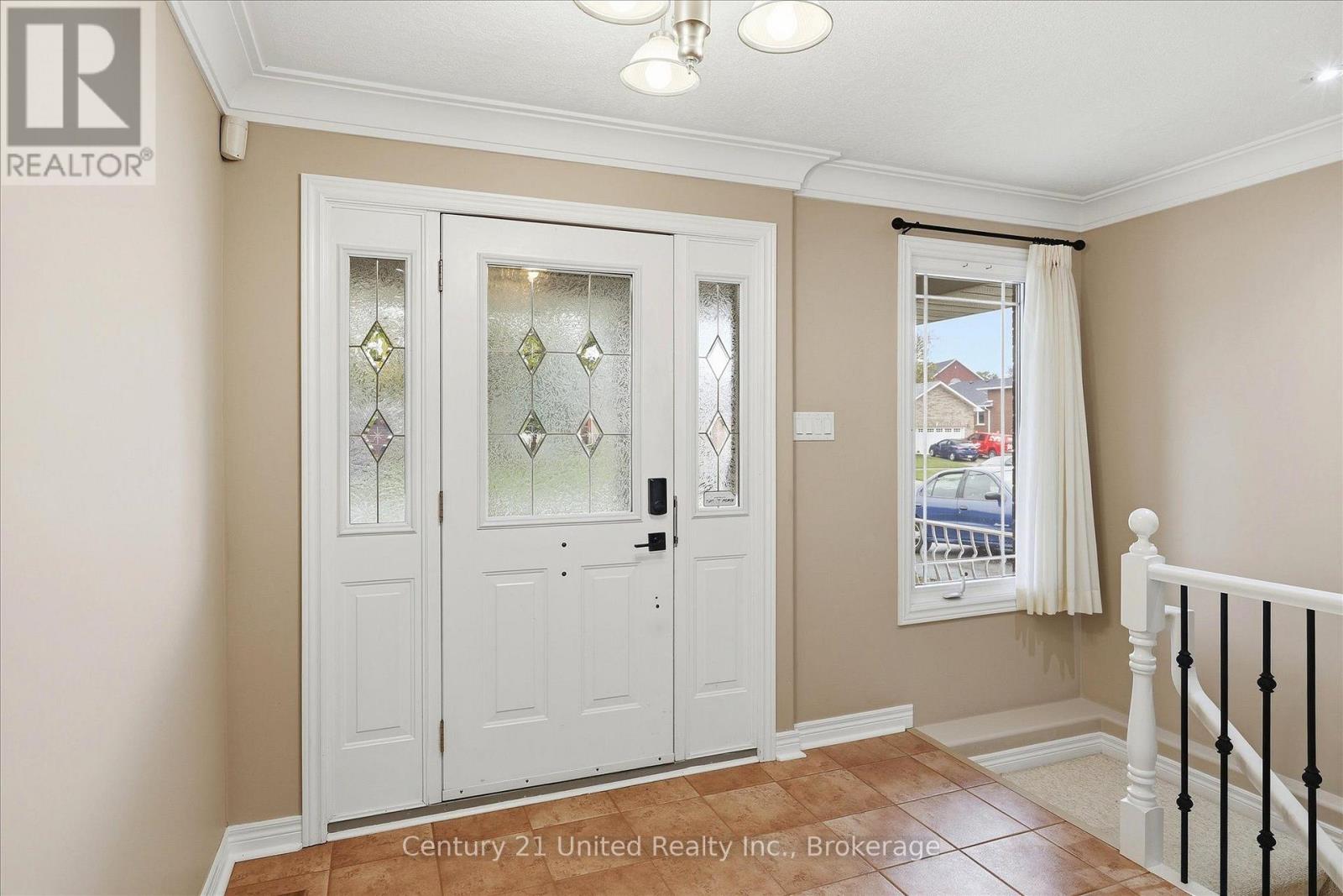 1688 GLENFOREST BOULEVARD, Peterborough (Monaghan Ward 2) — photo 2