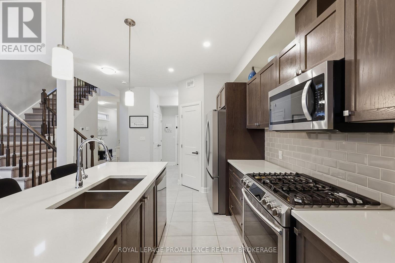 1205 Max Crescent — photo 14