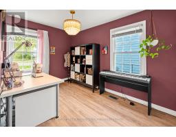 Primary Bedroom - 39 Lorne Street, Kingston, ON K7K4L6 Photo 6