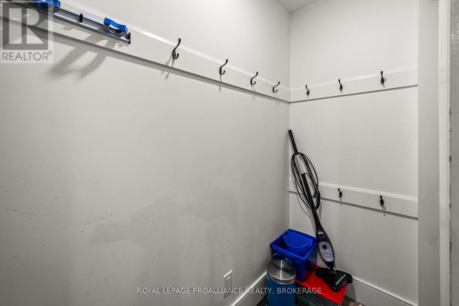 879 BEACONHILL COURT - Image 13