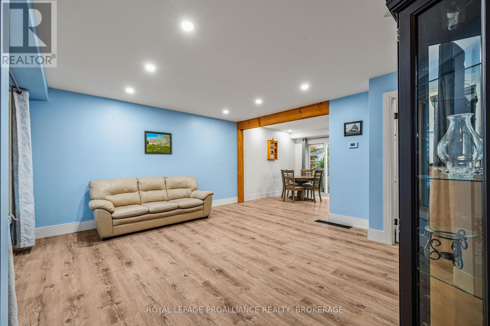 879 BEACONHILL COURT - 5