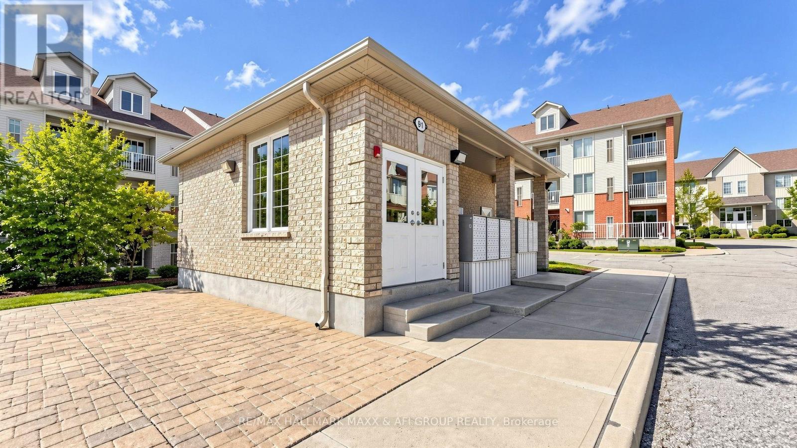 #2 92 PETRA WAY - 50