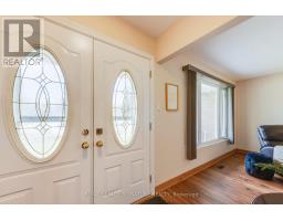 Bedroom 2 - 236 John Tabor Trail, Toronto, ON M1B2R4 Photo 6