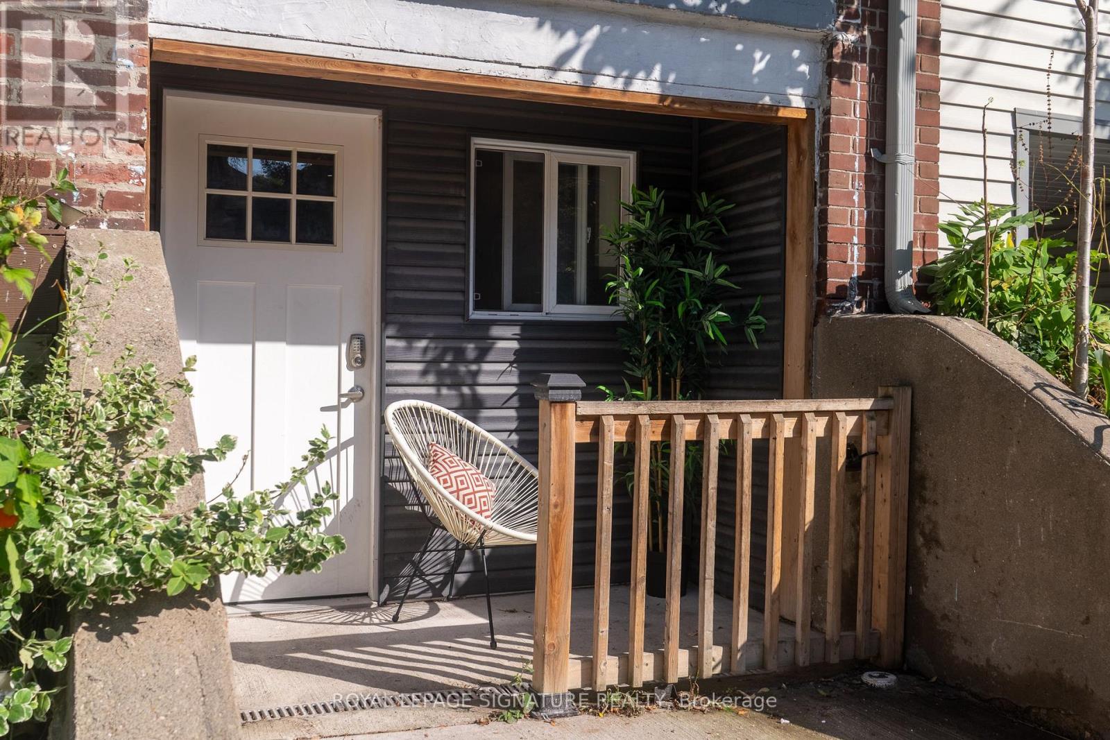 695 Woodbine Avenue — photo 2