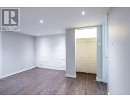 Lower - 695 Woodbine Avenue, Toronto, ON M4E2J4 Photo 14