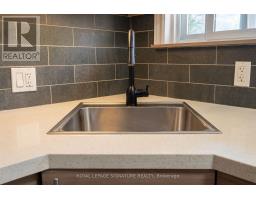 Lower - 695 Woodbine Avenue, Toronto, ON M4E2J4 Photo 9