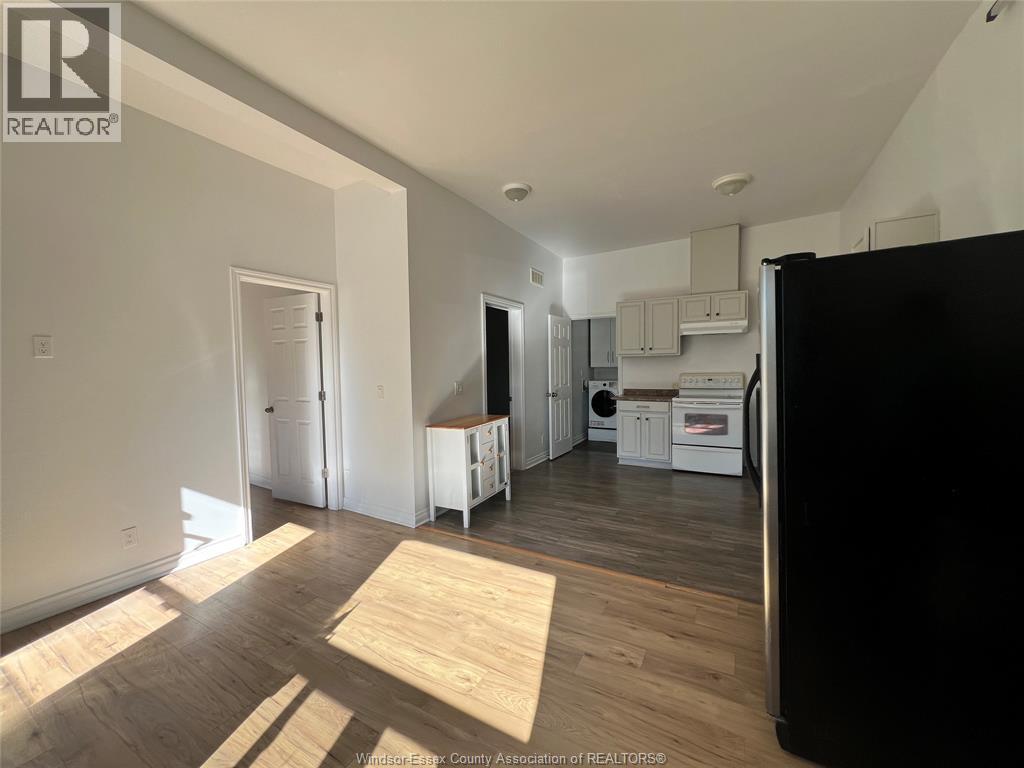 304 Parent Avenue — photo 7