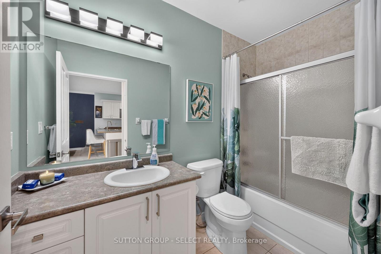 353 Commissioners Road West — photo 21
