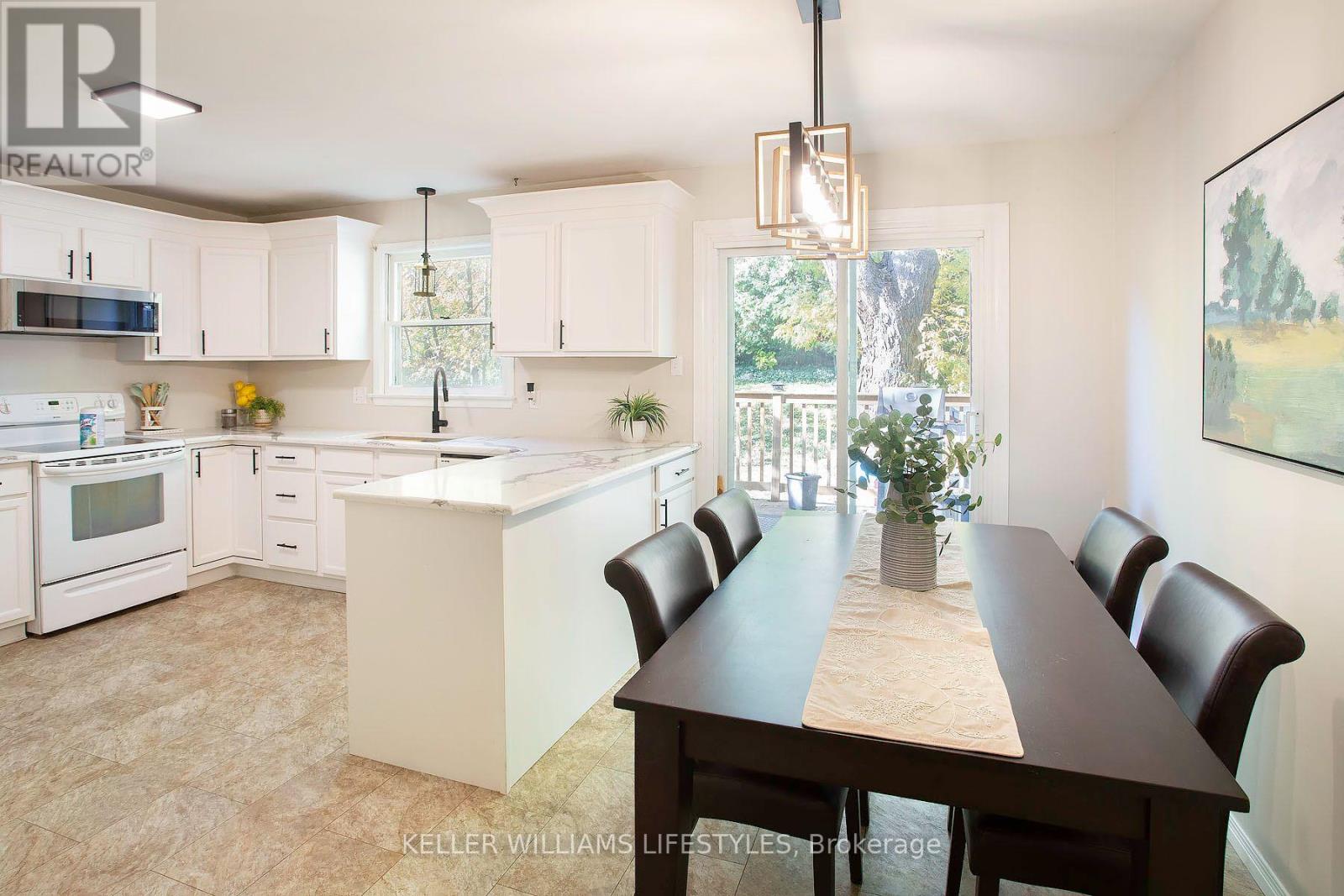 235 Homestead Crescent — photo 10