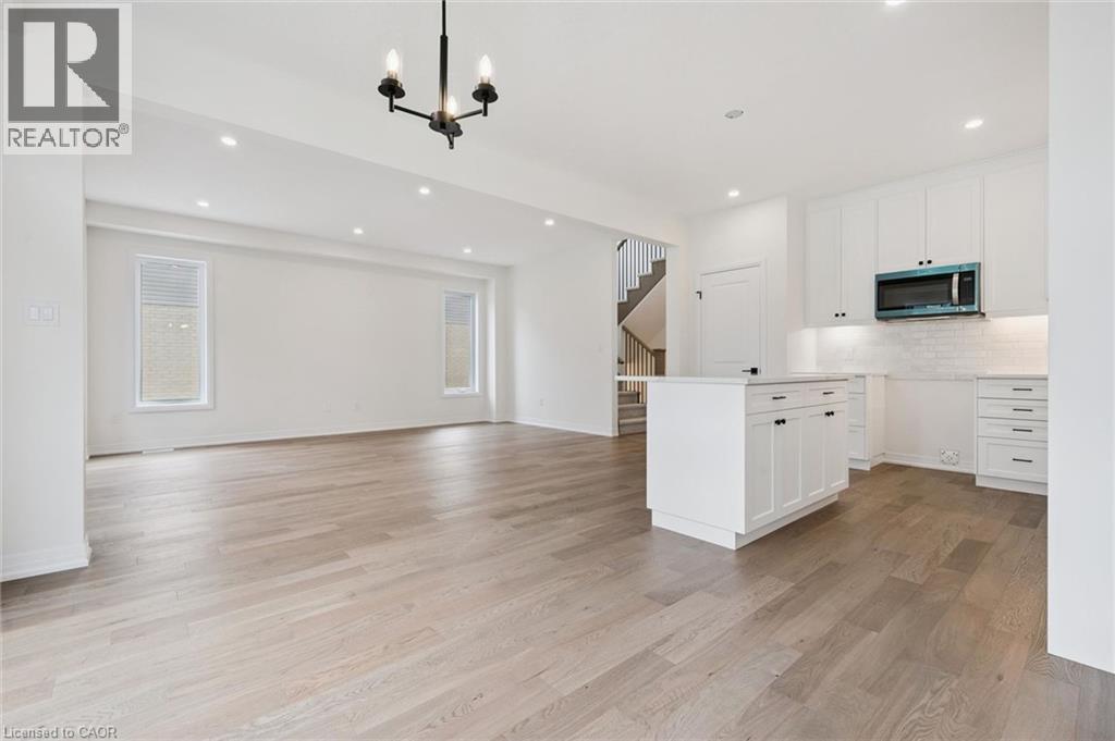 447 Benninger Street — photo 8