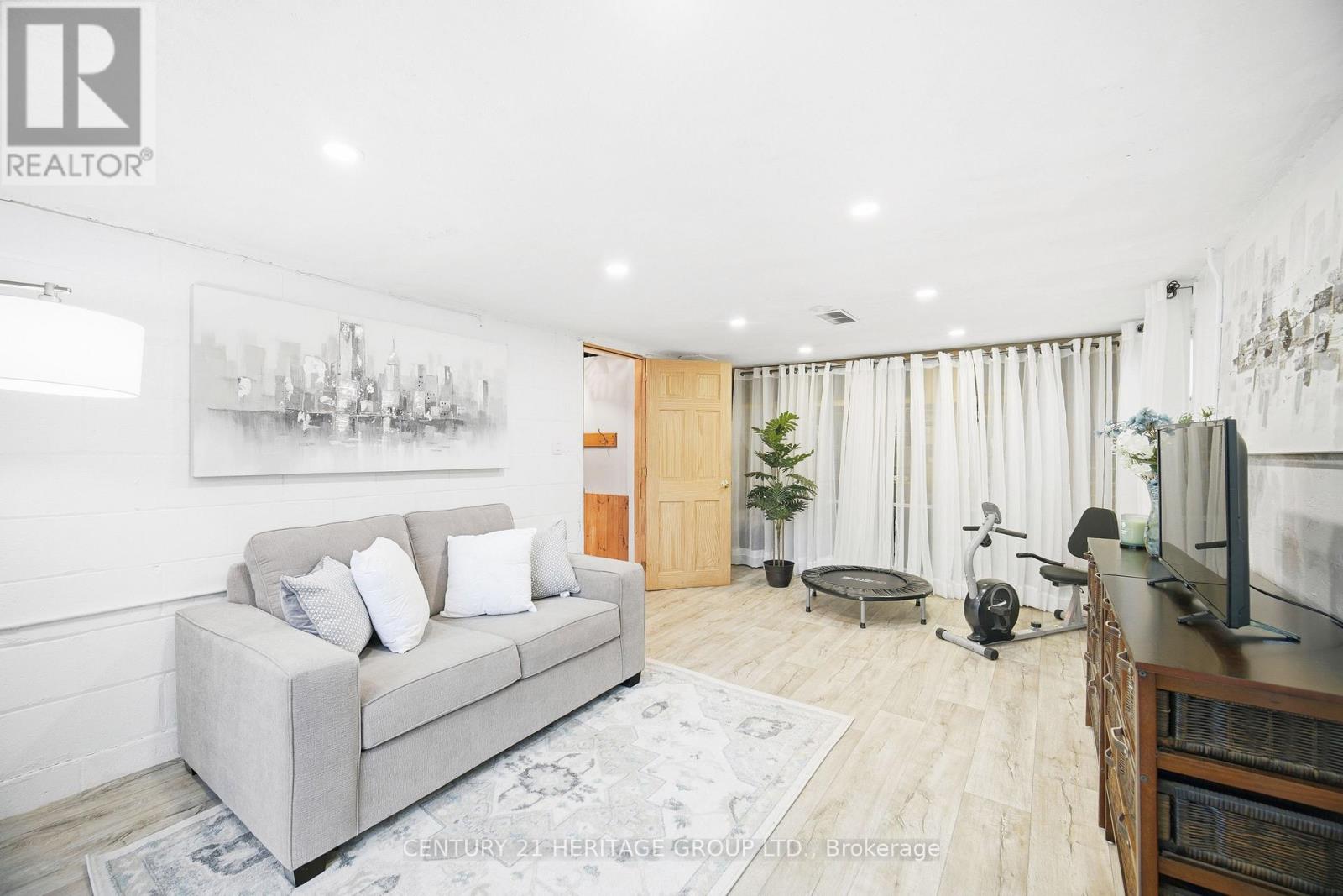 29 GEORGE STREET - 21