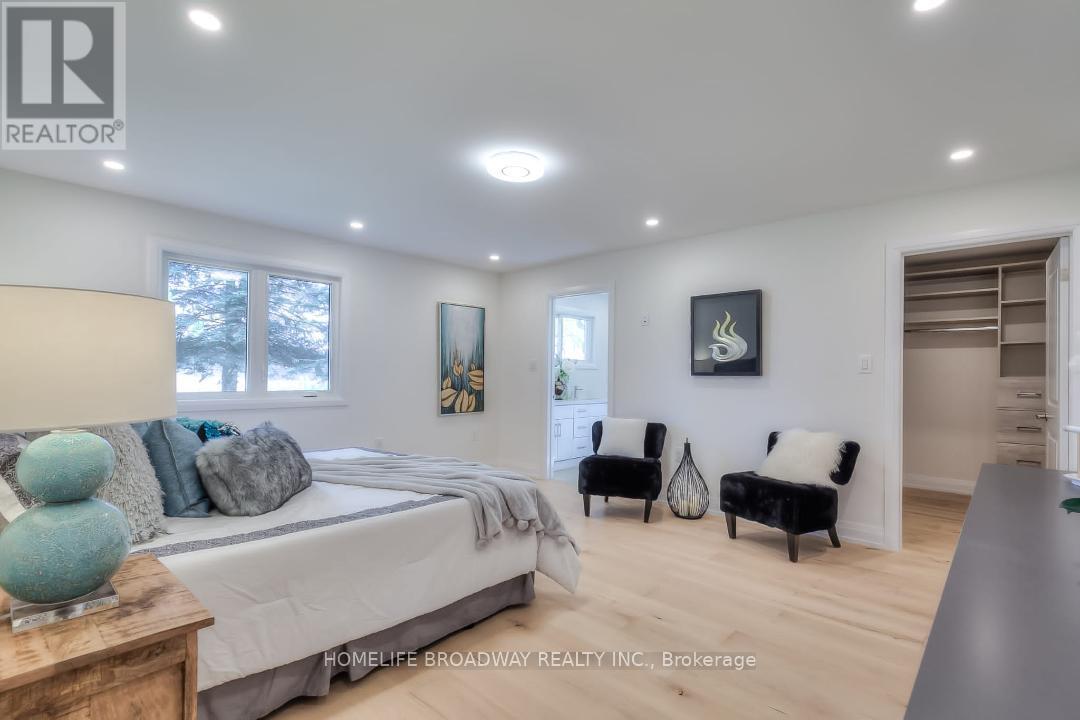 5875 19th Avenue — photo 18