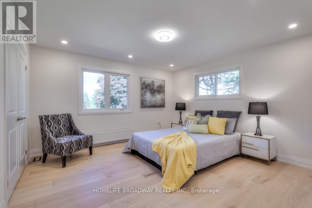 5875 19th Avenue — photo 7