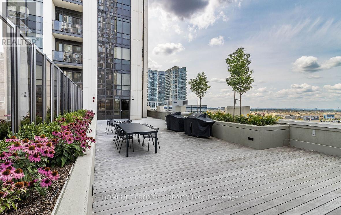 9085 Jane Street — photo 14