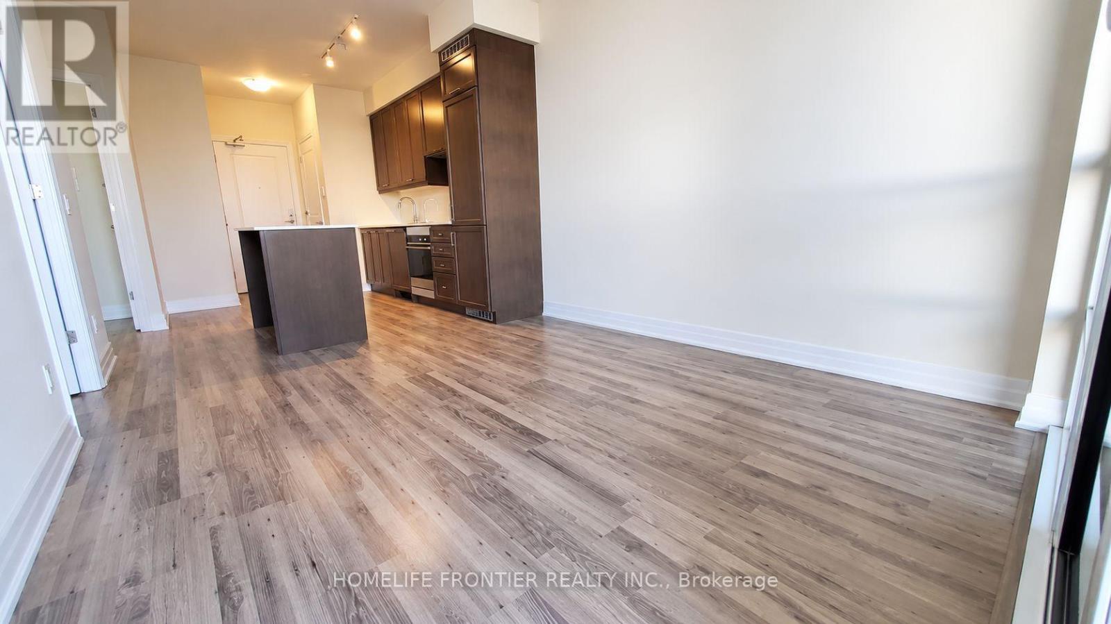 9085 Jane Street — photo 4