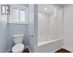 1068 Wildwood Drive, Newmarket, ON L3Y2B5 Photo 14