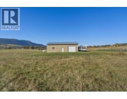 112 Mitchell Road, Cherryville, BC V0E2G3 Photo 17
