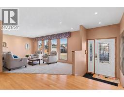 4316 53 Street NE - photo 2
