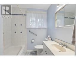 703 Trojan Avenue, Ottawa, ON K1K2P1 Photo 17