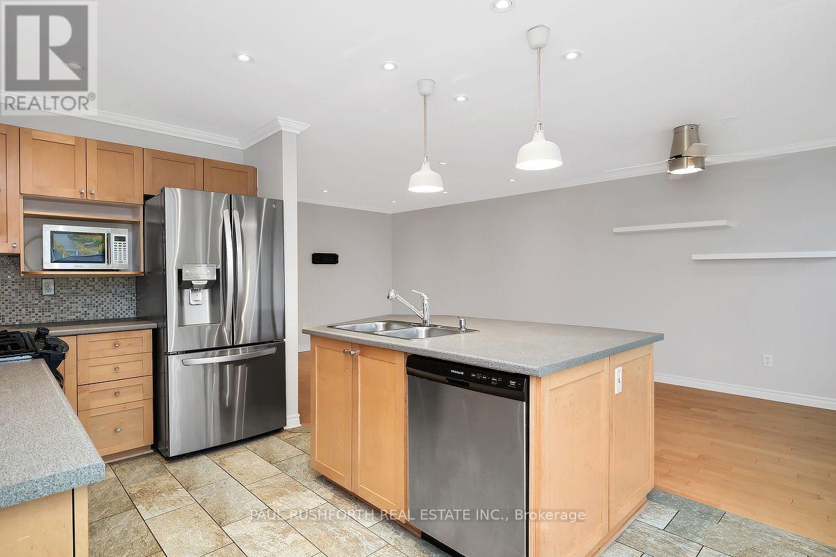 2216 Brockstone Crescent — photo 20